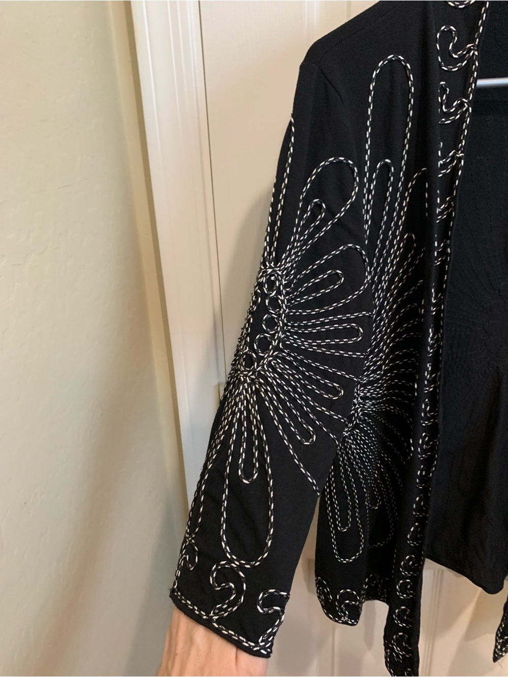 Lauren Michelle Black Open-Front Cardigan with White Embroidery - Picture 7 of 8